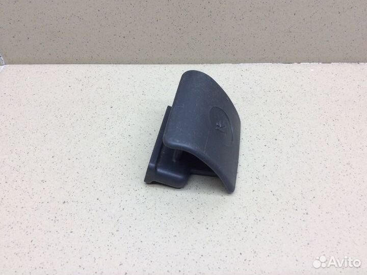 Крышка крепления ремня безопасности Suzuki Sx4