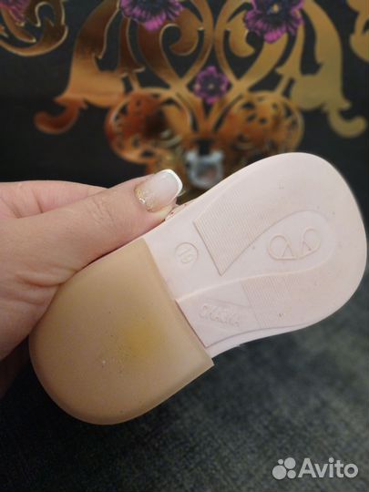 Сандалии для девочки