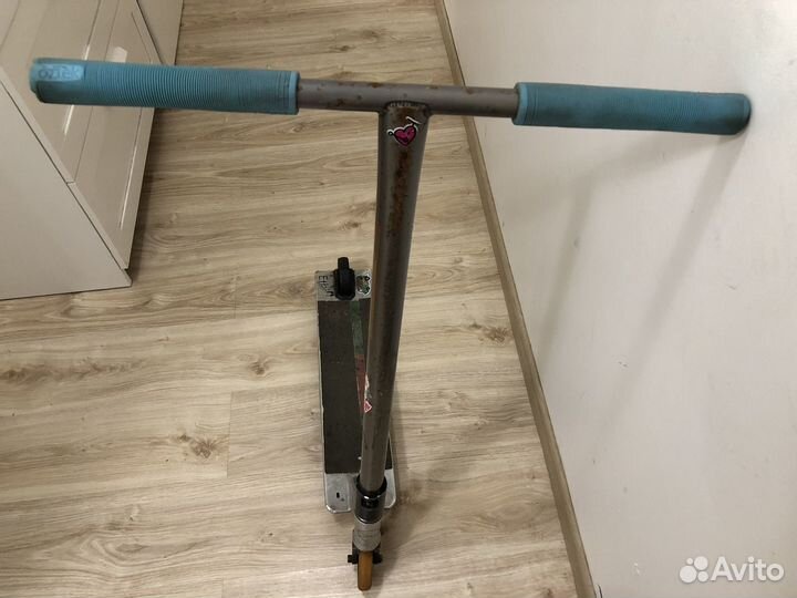 Трюковой самокат