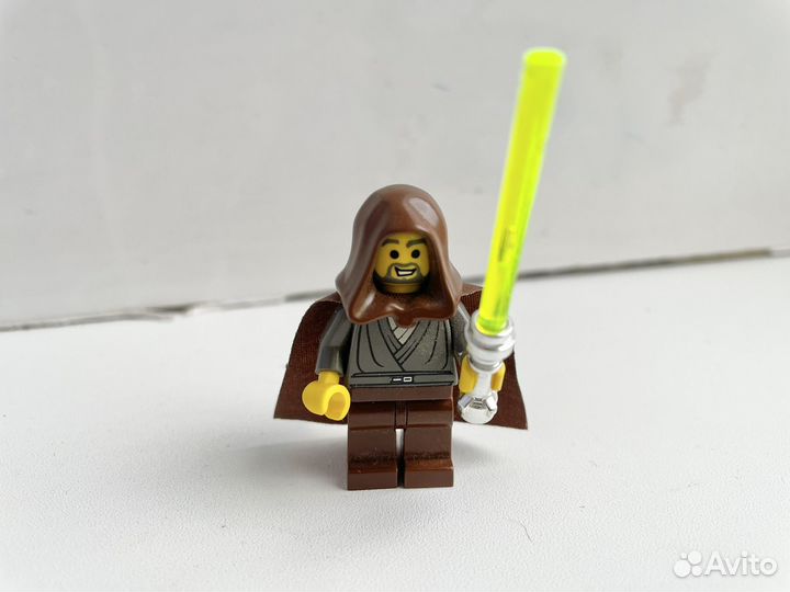 Минифигурка Lego Star Wars sw0057 Brown Hood