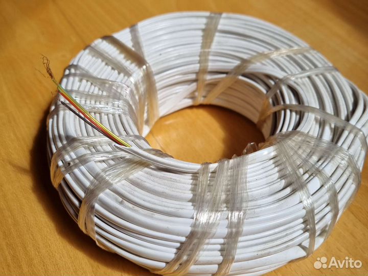 Четырехжильный сетевой кабель