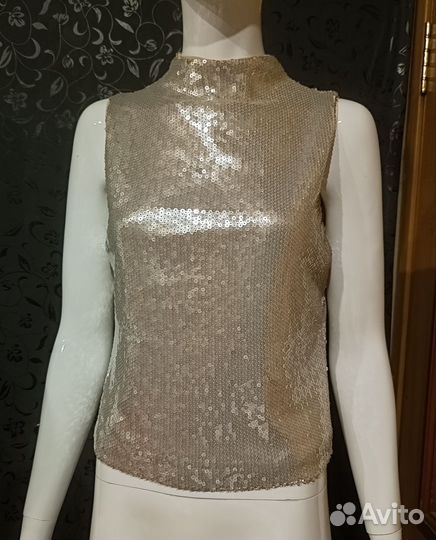 Кофточка с платиновыми пайетками