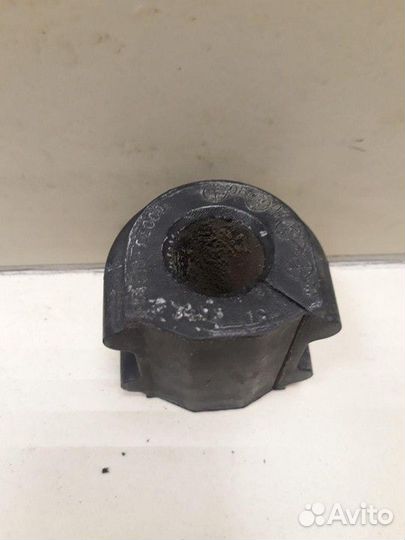 Втулка стабилизатора передняя