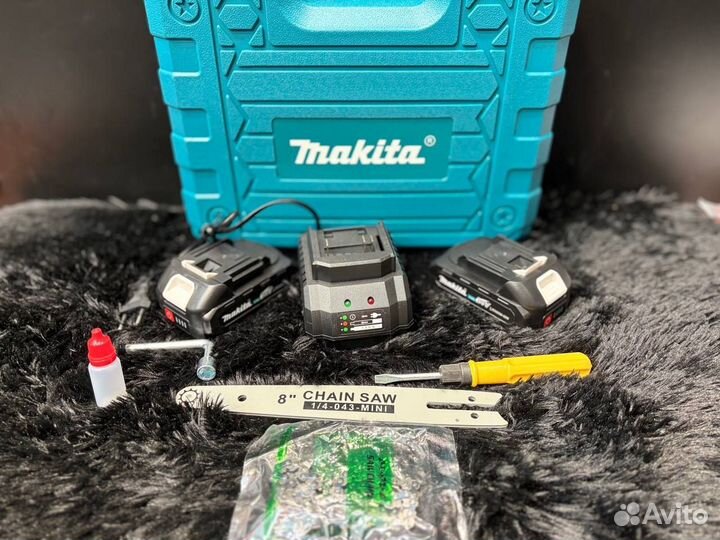 Цепная пила Makita UC250D