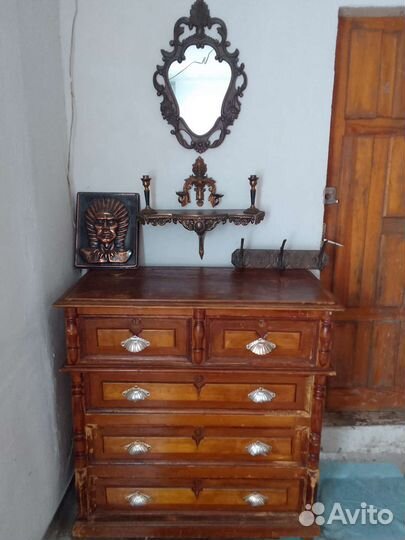 Комплект старинной мебели