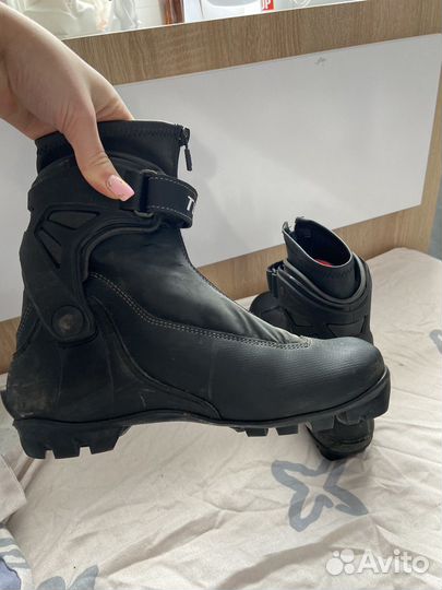 Лыжные ботинки tisa 41 размер коньковые