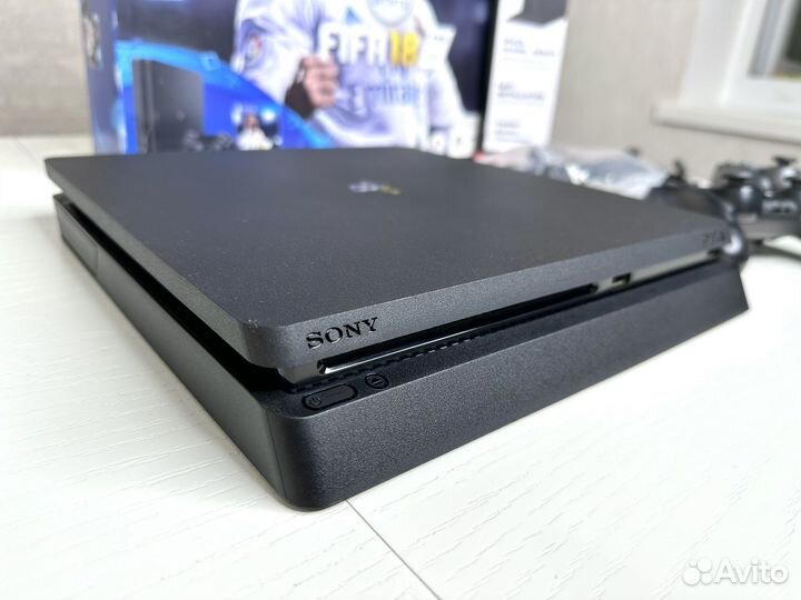 Sony playstation 4 PS4 slim 1tb