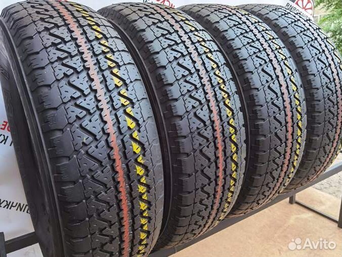 Kumho Road Venture AT 825 265/70 R16 108M