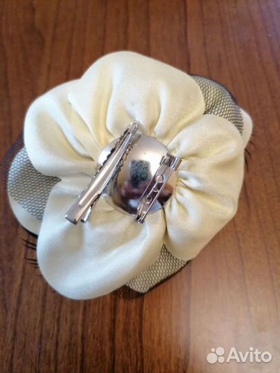 Декоративный цветок с 2-мя видами крепления