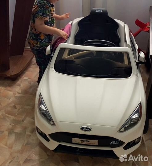 Детский электромобиль бу