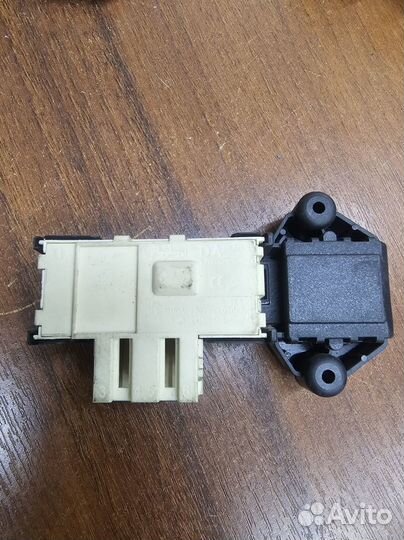 Замок двери (блокировка люка) убл Rold DA069 DC64