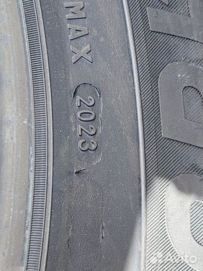 Tourador Winter Pro TSS1 245/60 R18 105T