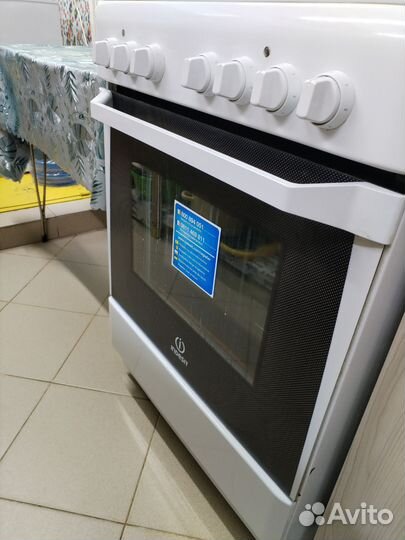 Плита электрическая indesit I6ESH2E (W)