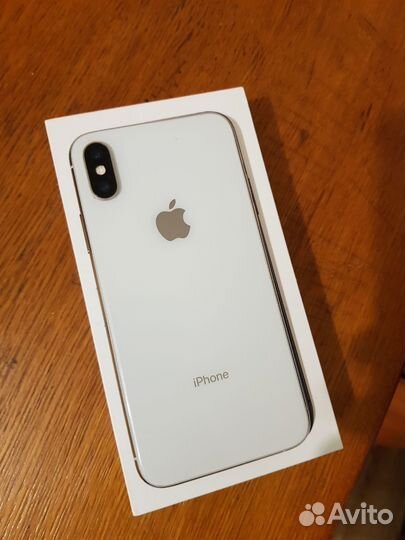 iPhone Xs, 64 ГБ