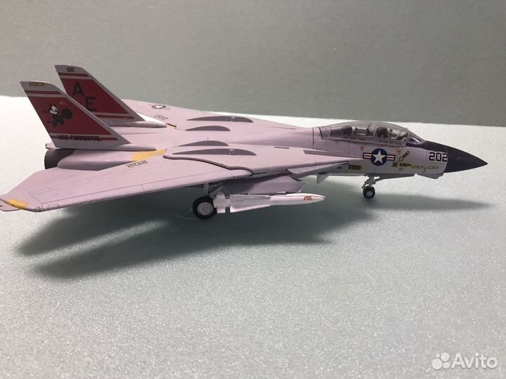 Модель самолета F-14 Tomcat