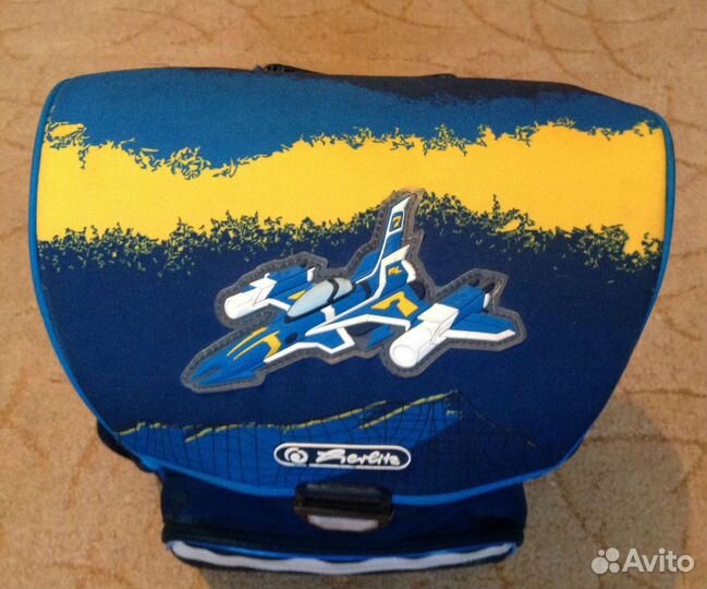 Школьный ранец 