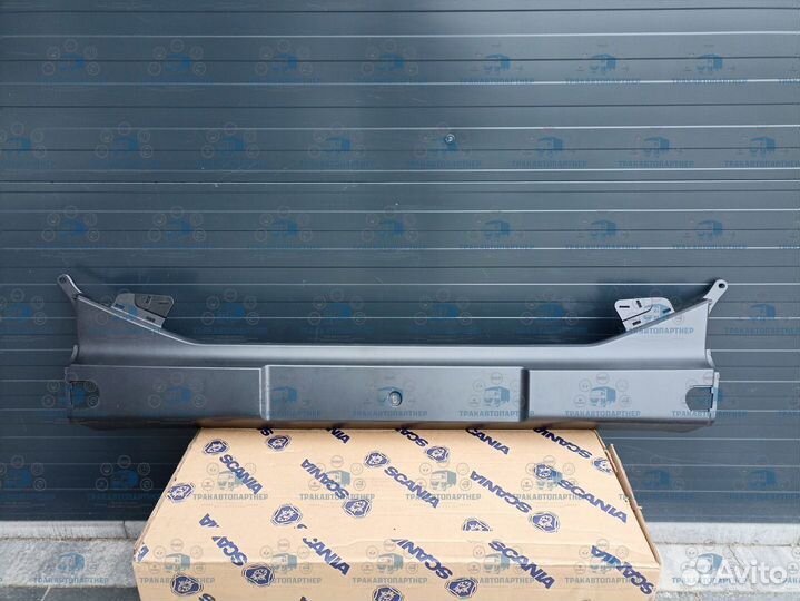 Средняя часть бампера Scania