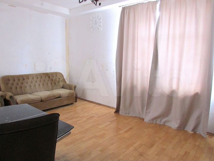 3-к. квартира, 75 м², 4/4 эт.