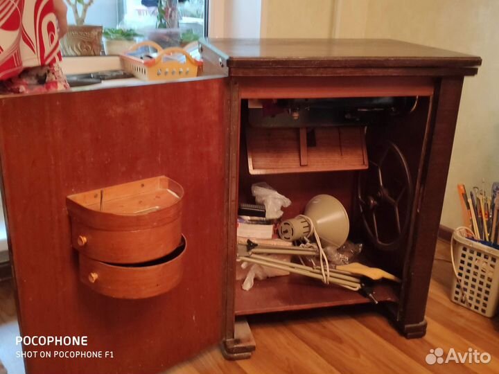 Швейная машина veritas в тумбе