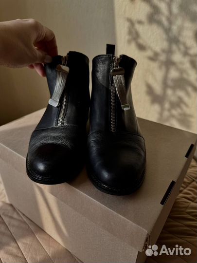 Ботинки женские весенние 39