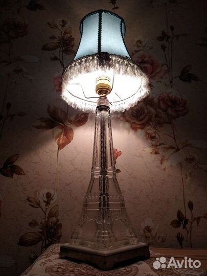 Лампа настольная