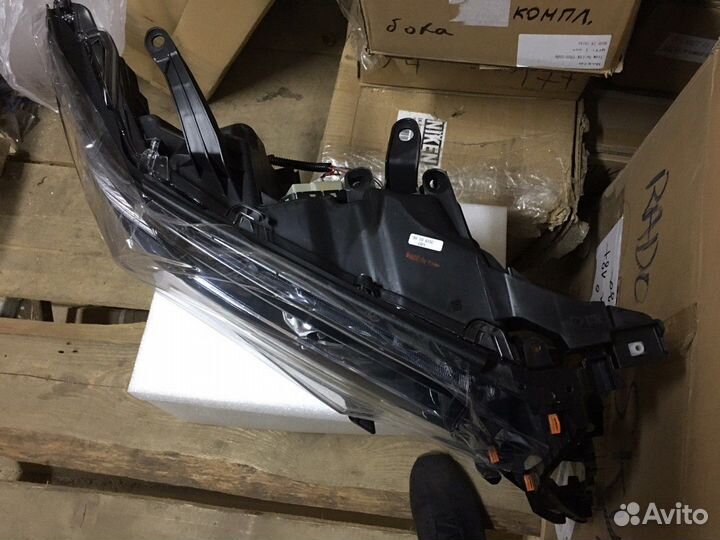 Prado 150 2017+ Штатная оптика Фары E4SA2