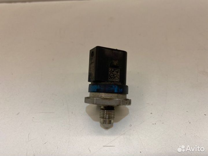Датчик давления топлива Audi A6 C6 2.0 2008