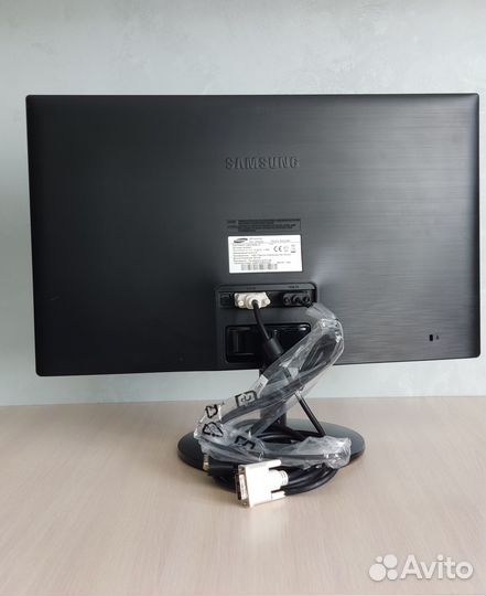 Монитор Samsung 24 дюйма S24C350L