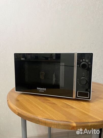 Микроволновая печь Hotpoint-Ariston mwha 101 W