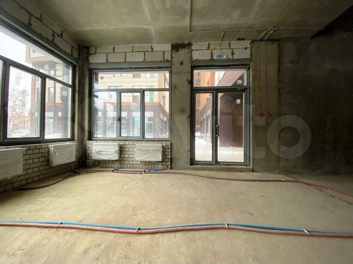 Сдается в аренду торговое помещение, 203 м²