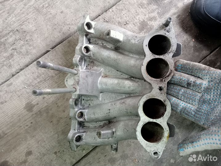 Впускной коллектор ваз 2123