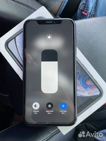 iPhone xr 64gb