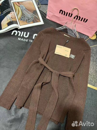 Потрясающий костюм miu miu