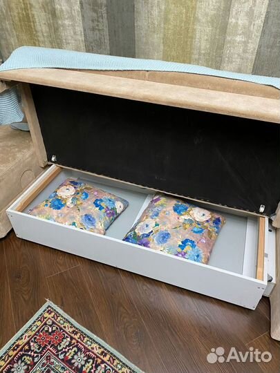 Угловой диван