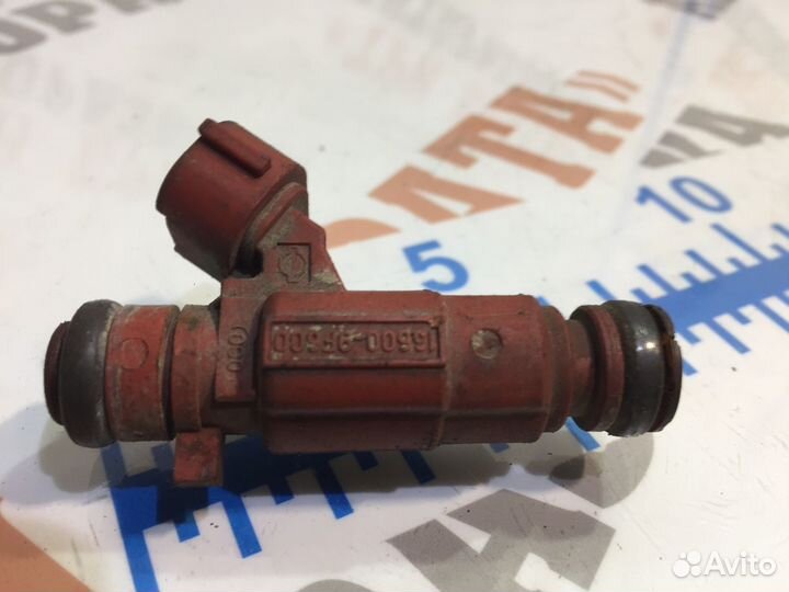 Ниссан Примьера Форсунка топливная