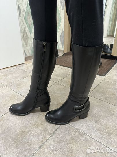 Зимние женские сапоги 38