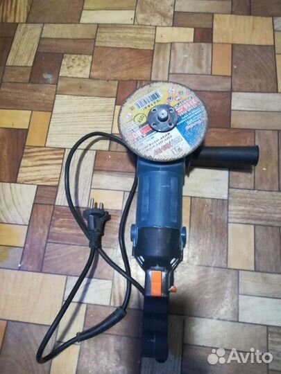 Электроинструмент