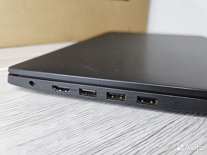 Ноутбук Lenovo 15.6