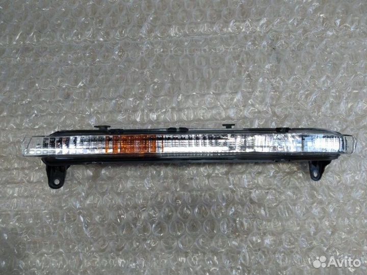 Указатель поворота передний левый Audi Q7 2006