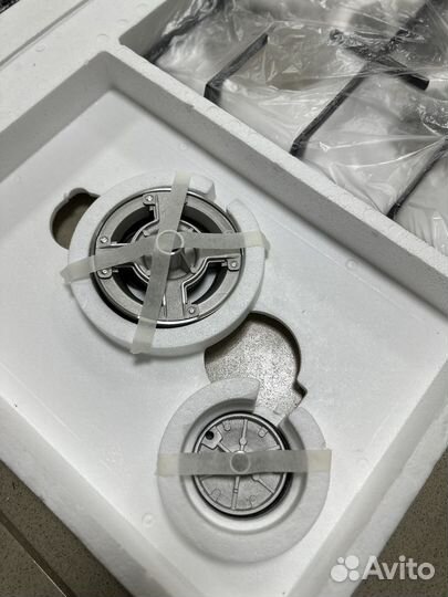 Газовая варочная панель на запчасти новая битая