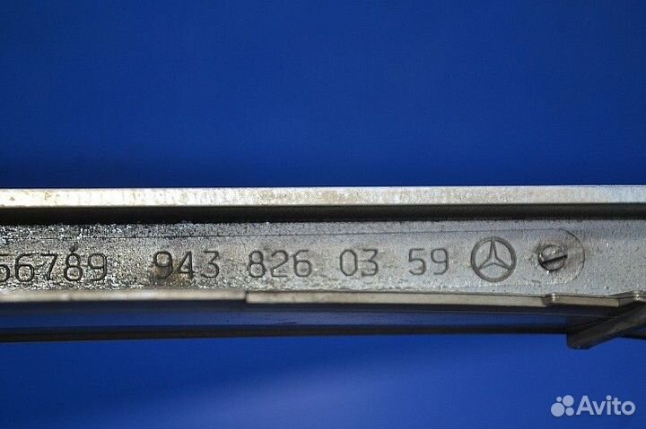 Накладка фары, правая mercedes-benz Actros MP2/MP3