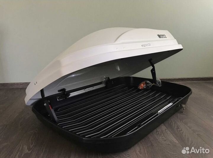 Магнум 300 белый карбон на 2 стороны