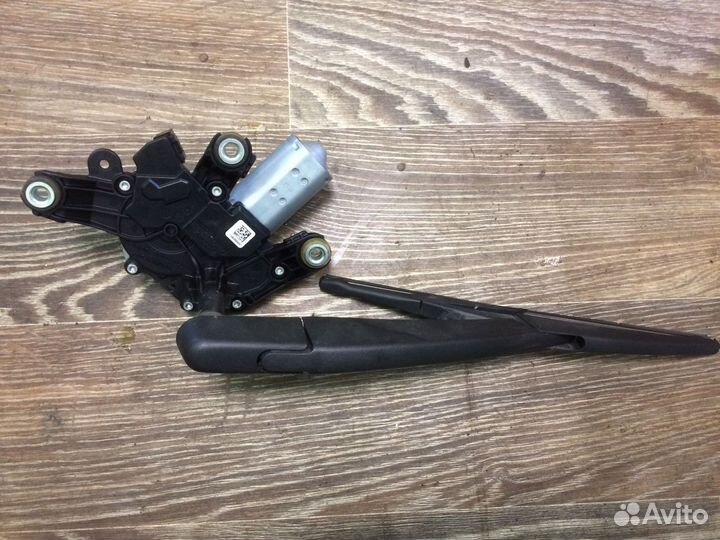 Моторчик заднего стеклоочистителя Renault Sandero