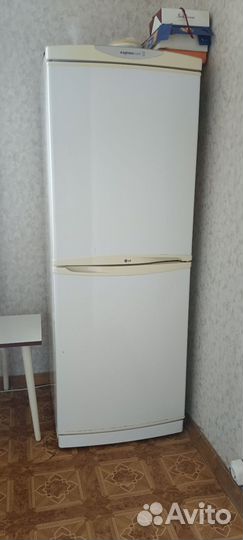 Холодильник бу lg