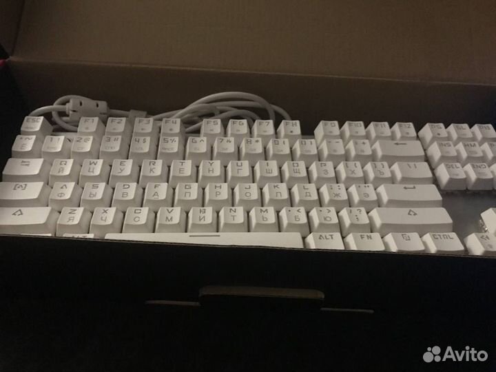 Игровая клавиатура с подсветкой