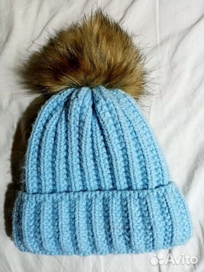 Шапка женская вязаная и мужская кожаная беретка