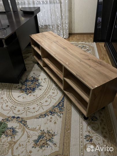 Подставка под телевизор