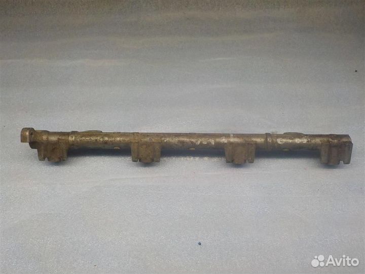 Рейка топливная (рампа) Toyota RAV4 (XA30) 2005-2