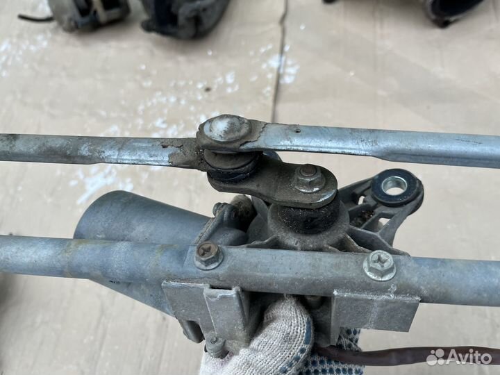 Трапеция дворников Опель Антара