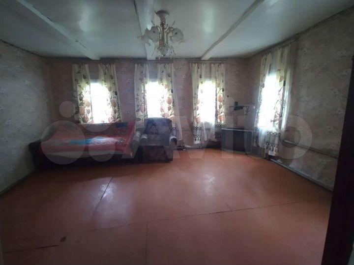 Дом 40 м² на участке 50 сот.